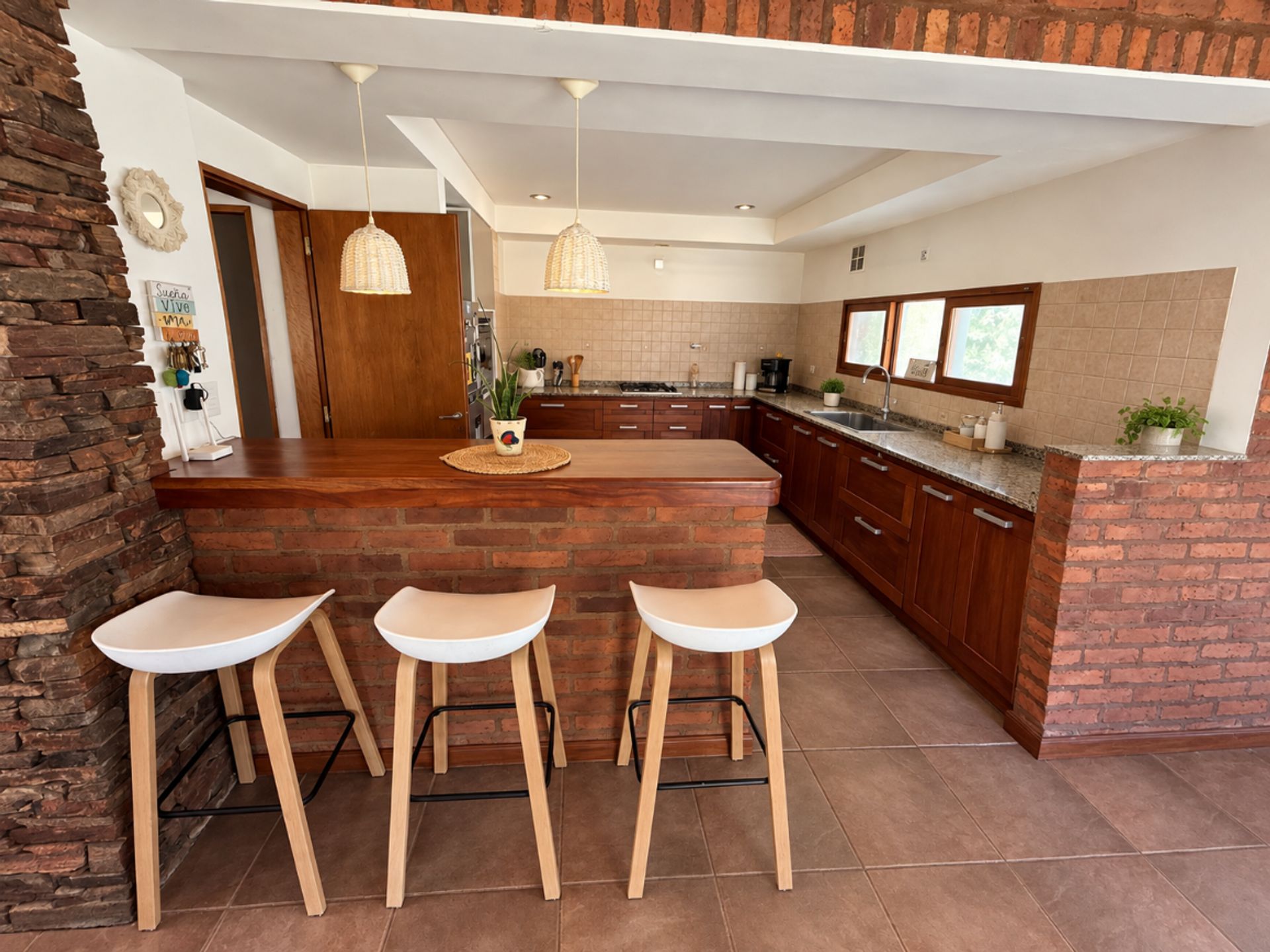 Foto 7 — CASA QUINTA DE 4 AMB PILETA Y PARQUE APTO CREDITO