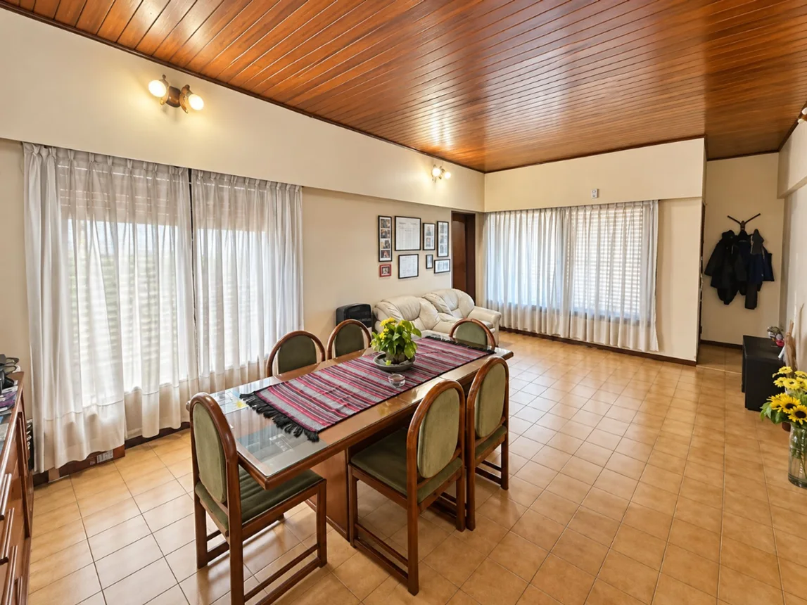 Casa en venta en Villa Tesei, Del Socorro 500