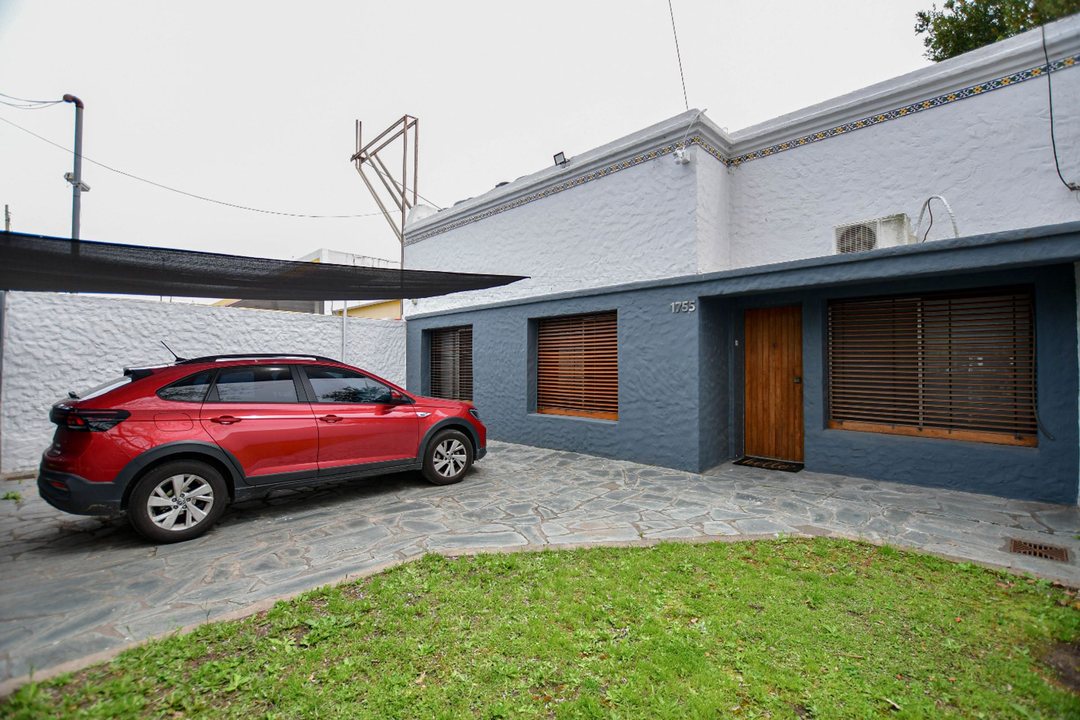 CASA VENTA RINGUELET 4 DORMITORIOS C/ PARQUE