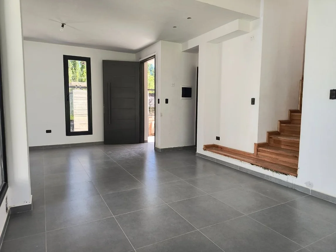 Casa dúplex en venta en Neuquén, foto 4