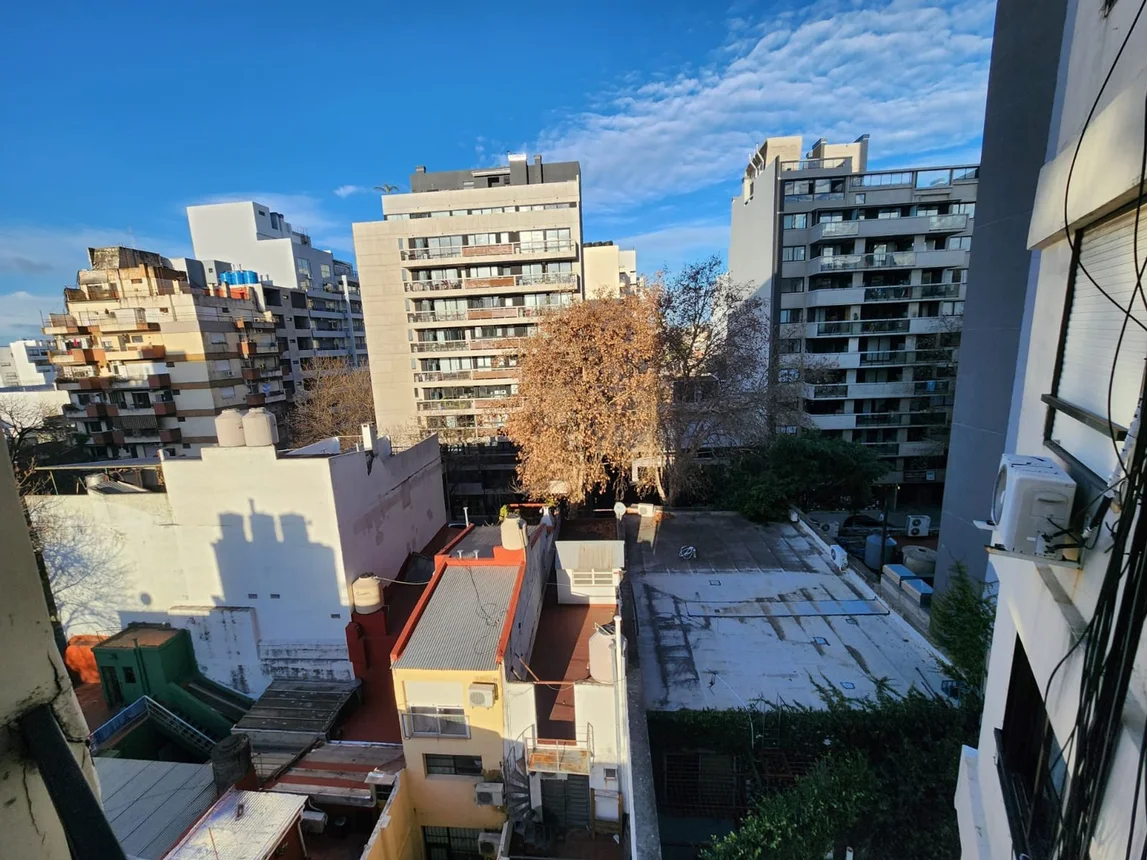 Departamento en alquiler en Chacarita, Avenida Forest 400