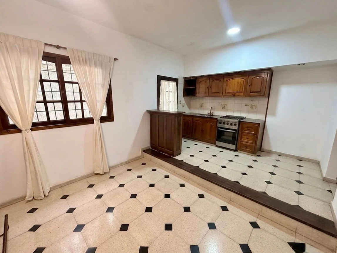 Casa en venta en Quilmes, foto 4