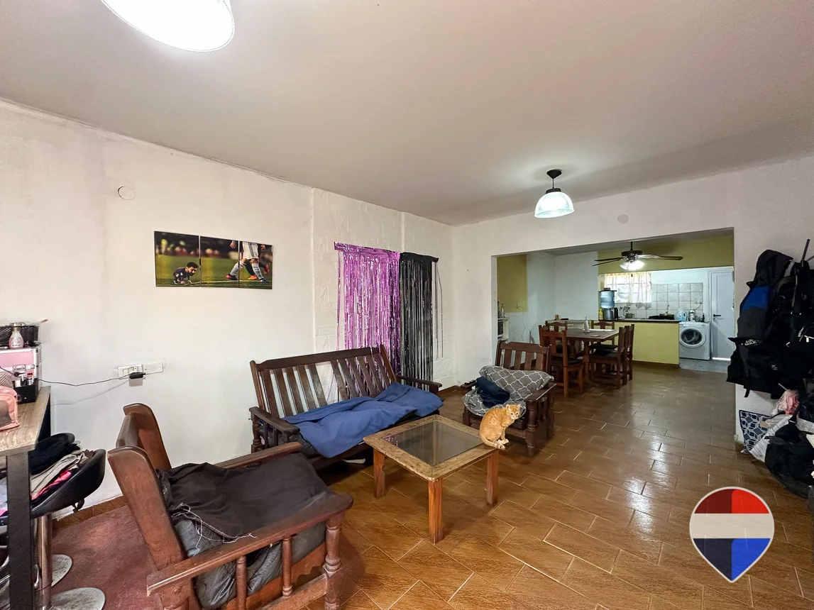 Casa en venta en Luis Guillón, Nicolás Avellaneda 1800