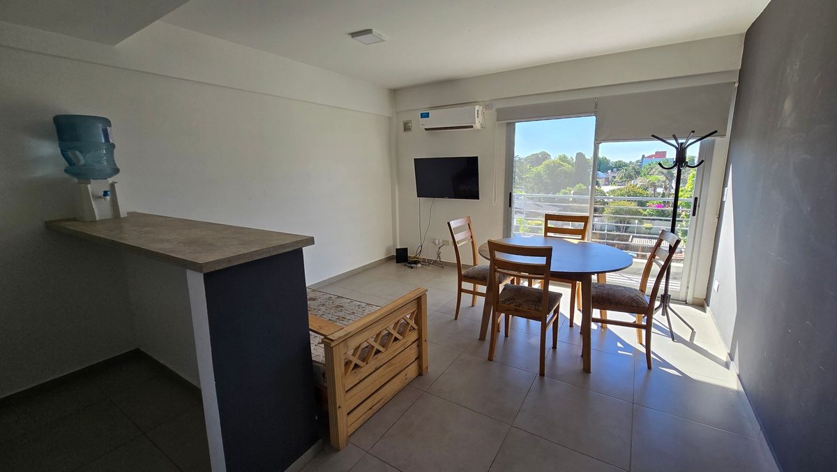 VENTA DTO. DE 2 AMB BERNAL CENTRO CON PISCINA