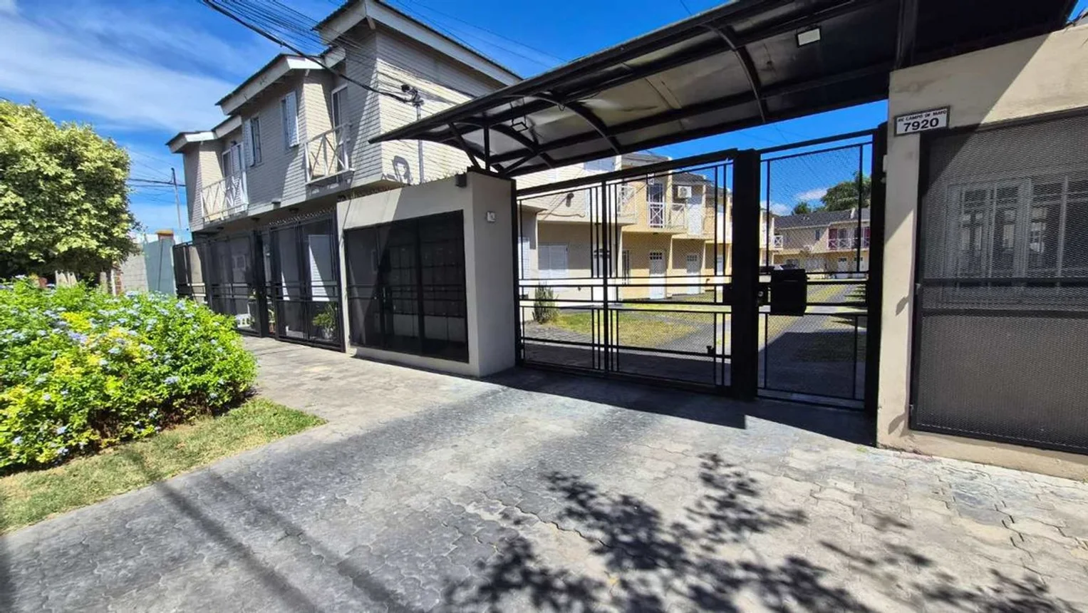 Casa dúplex de 3 ambientes en venta en Villa Bosch, Campo de Mayo 7900, foto 3