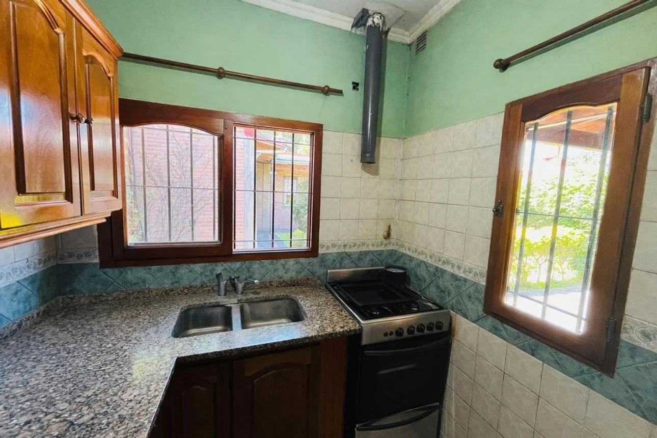 Casa de 4 ambientes en venta en Longchamps, Roberto Payró 2700, foto 4