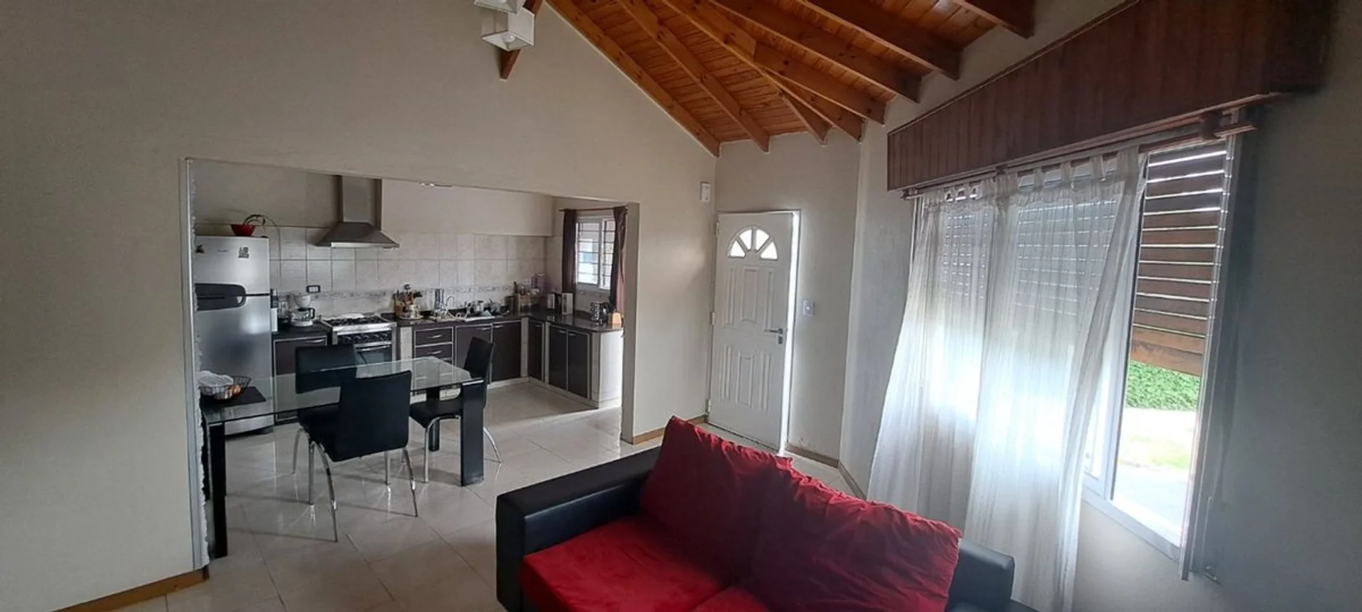 Casa de 7 ambientes en venta en Gerli, Carabelas 1900, foto 2