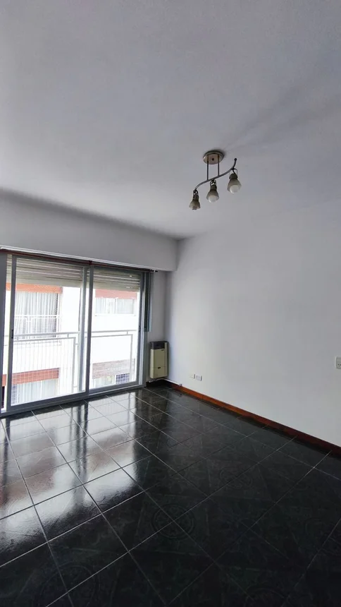 Departamento de 2 ambientes en venta en Vicente López, Avenida del Libertador 1700