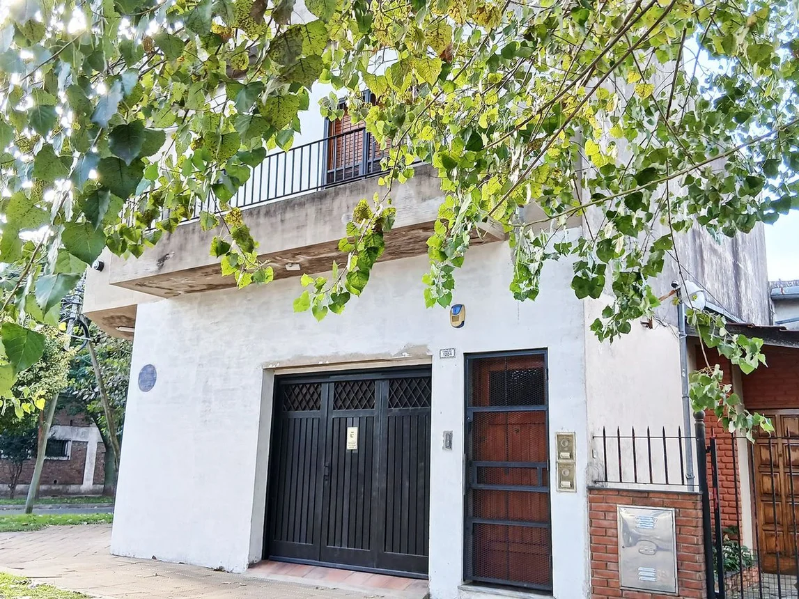 Casa de 7 ambientes en venta en Santos Lugares, Tornquist 1200, foto 5