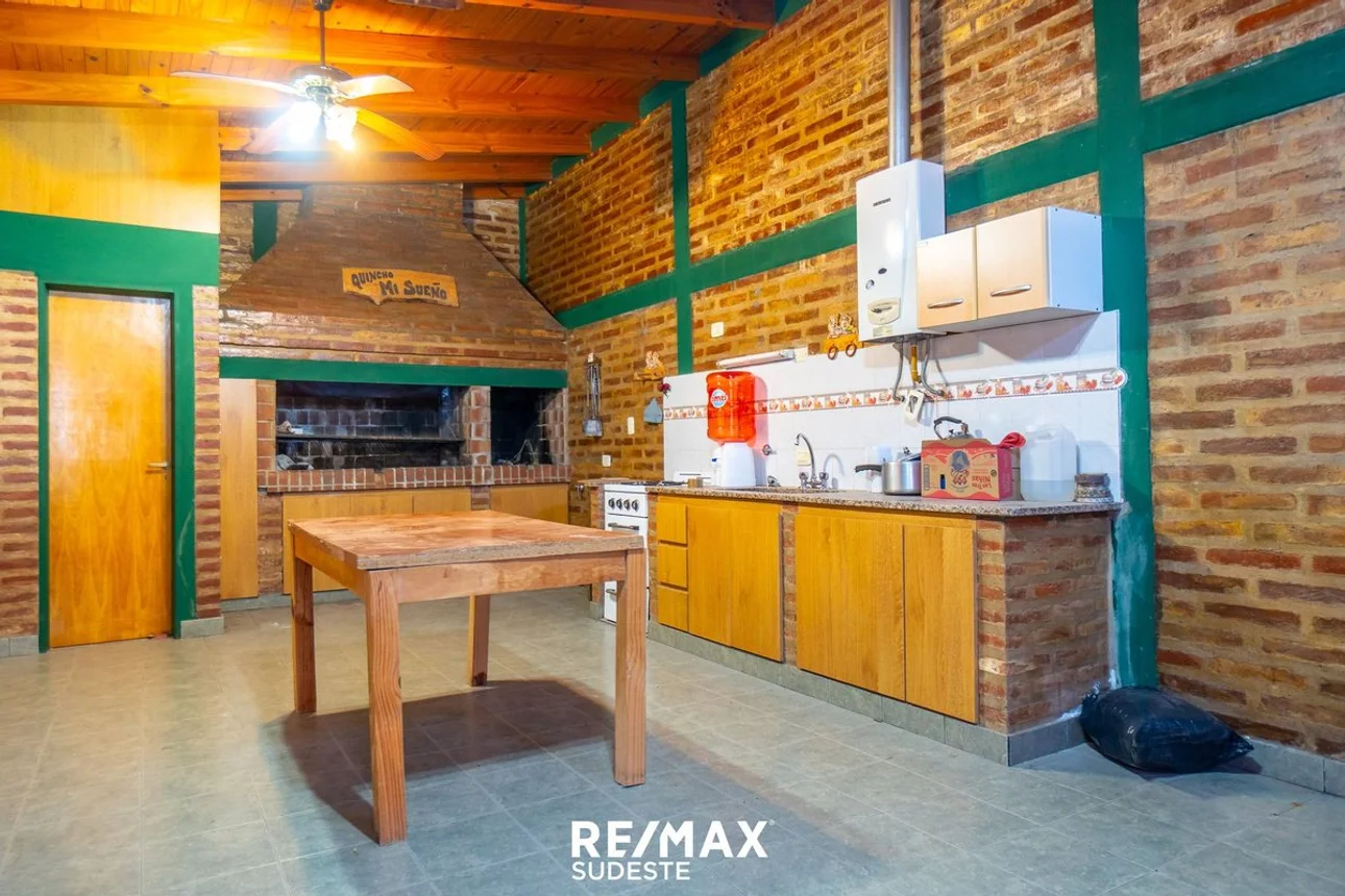Casa de 4 ambientes en venta en Bahía Blanca, Catamarca 200