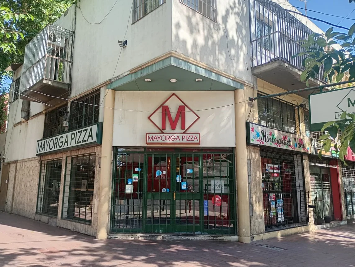 Departamento de 4 ambientes en venta en Mendoza, La Plata 0