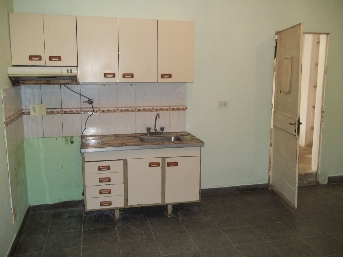 Foto 6 — VENTA CASA 4 AMBIENTES CON LOCAL JOSE L. SUAREZ
