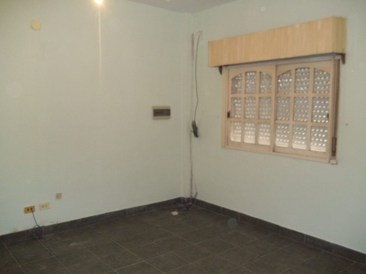 Foto 16 — VENTA CASA 4 AMBIENTES CON LOCAL JOSE L. SUAREZ
