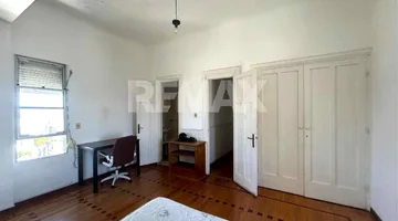 ALQUILER, Monoambiente, 18 de Julio y Ejido.