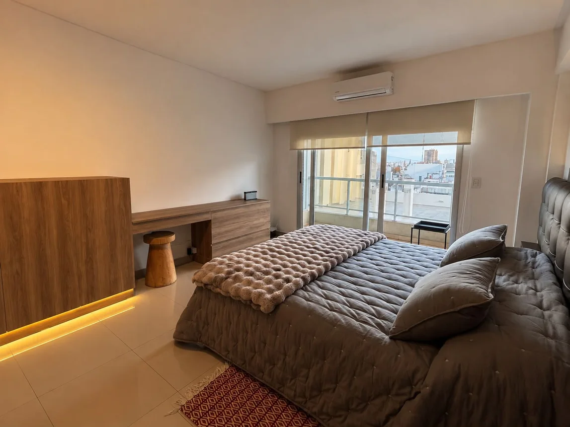 Departamento en alquiler en Monserrat, Moreno 500