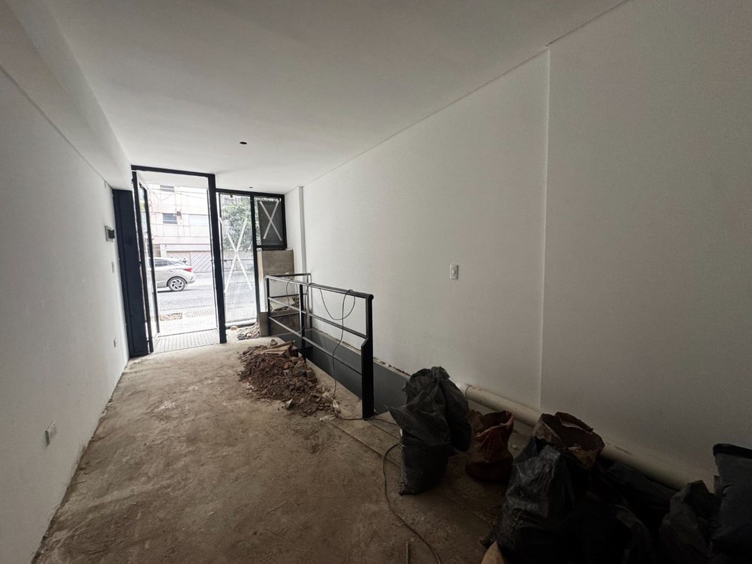 ALQUILER LOCAL COMERCIAL EN FLORES A ESTRENAR