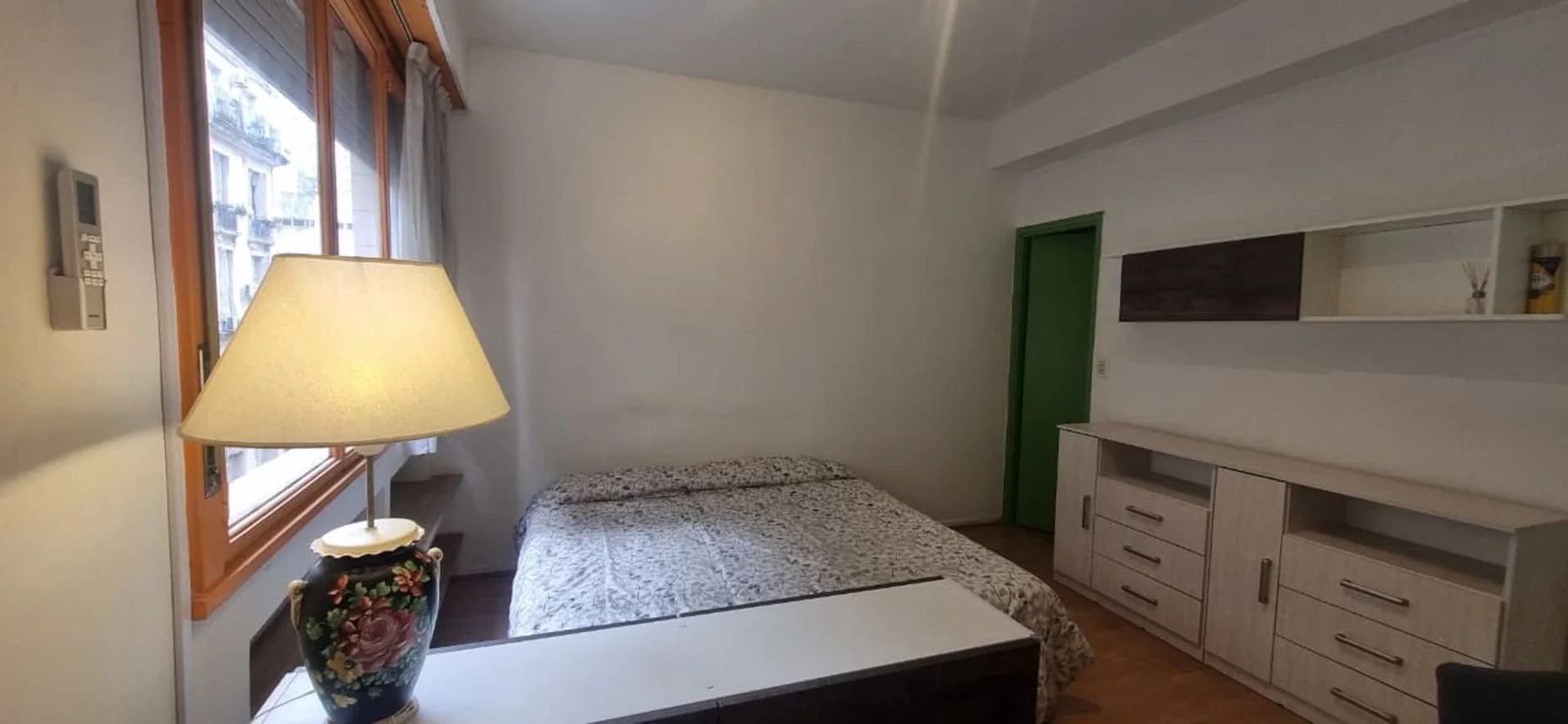 Departamento de 3 ambientes en alquiler en San Nicolás, Viamonte 300, foto 2