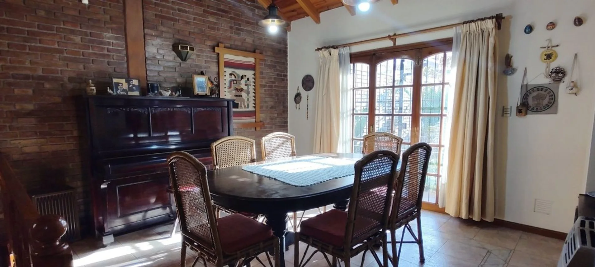 Casa de 5 ambientes en venta en Guaymallén, Lafinur 1300, foto 3