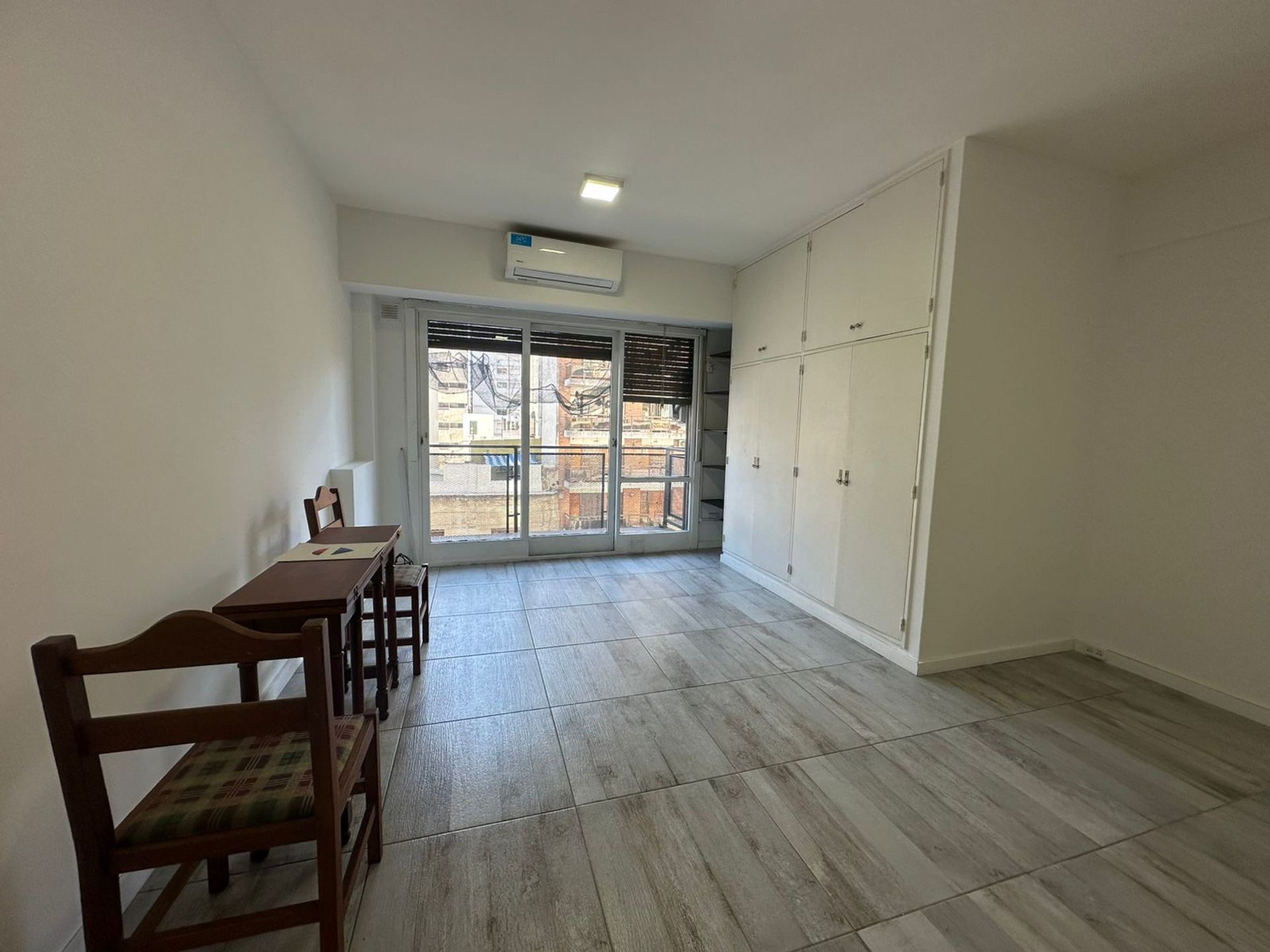 Foto 5 — ALQUILER MONOAMBIENTE CON BALCON