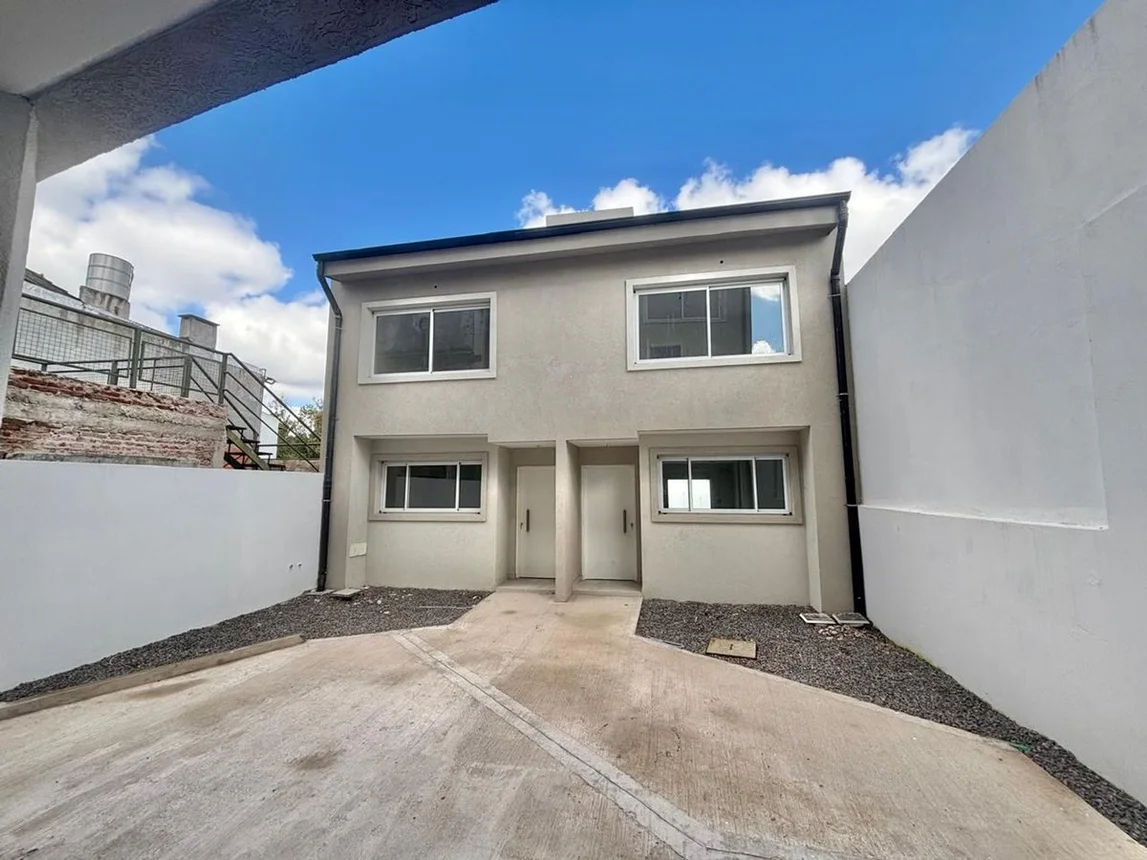 Dúplex en venta en Hurlingham