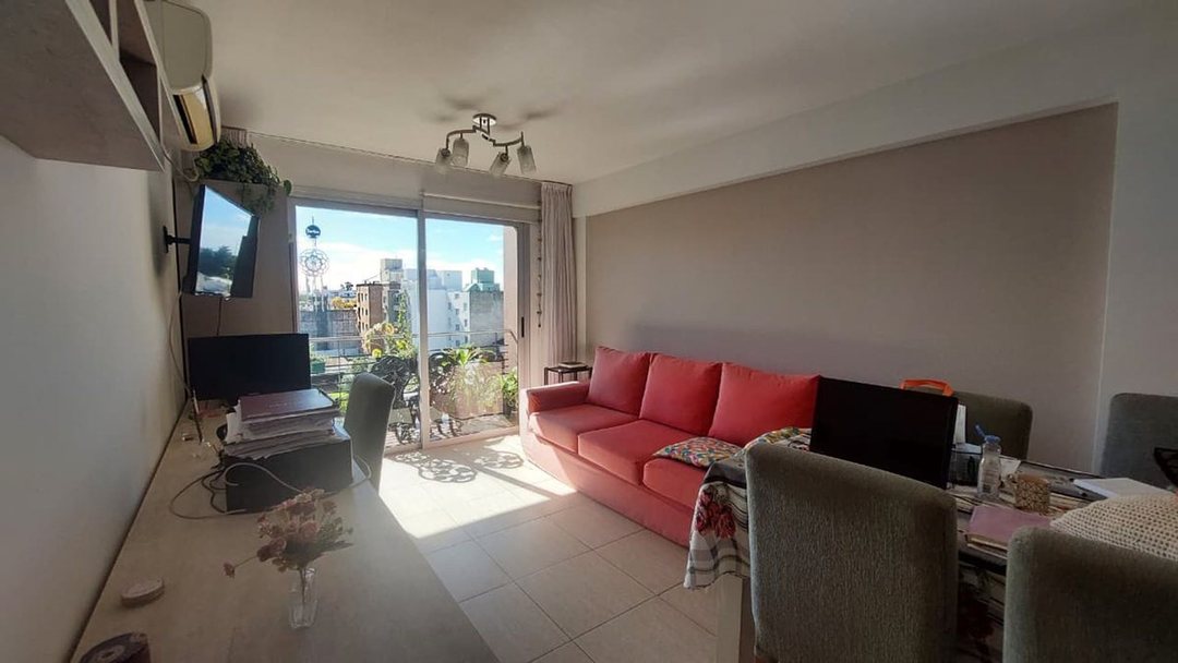 DEPARTAMENTO 2 AMBIENTES CASTELAR COCHERA