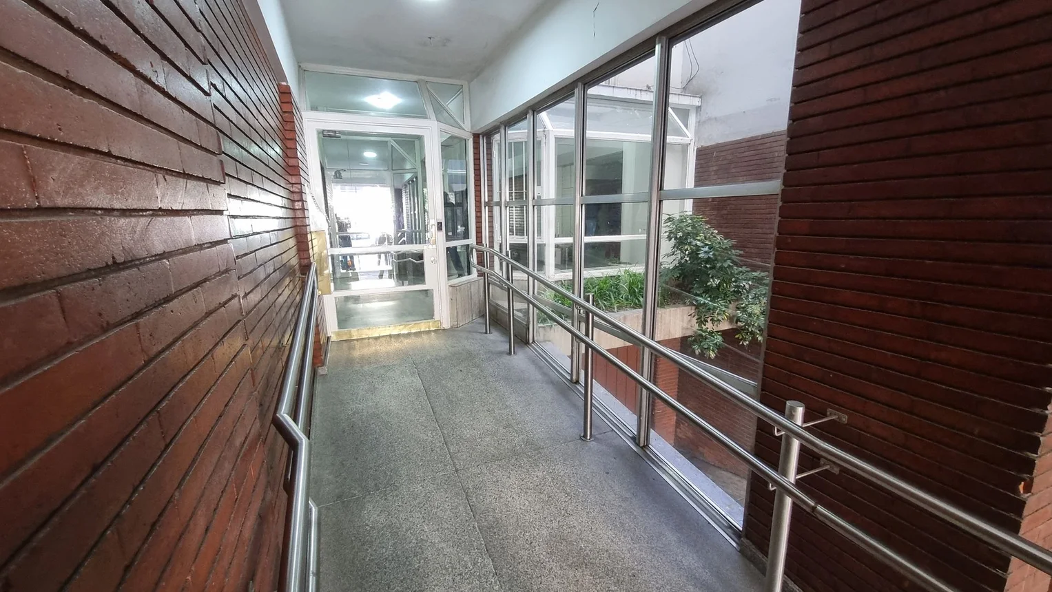 Departamento de 2 ambientes en venta en Floresta, Avenida Rivadavia 8500, foto 2