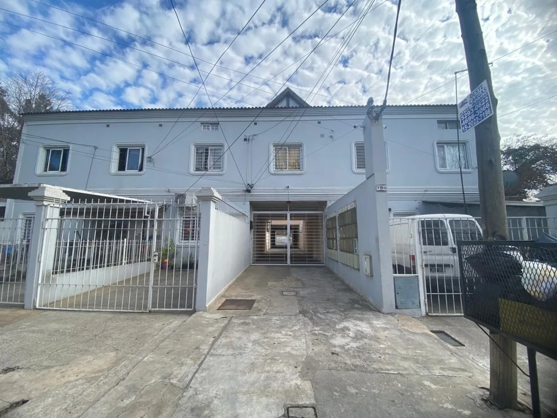 PH en venta en Villa Tesei, Charrúas 700