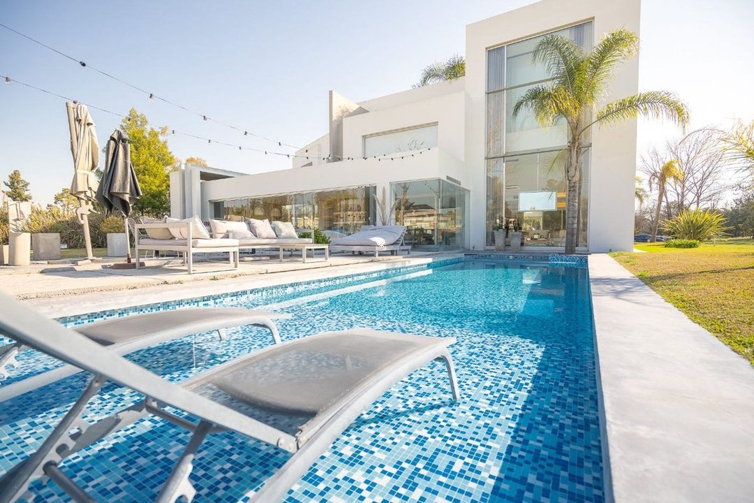 VENTA CASA EN SAINT THOMAS ESTE AL GOLF – CANNING