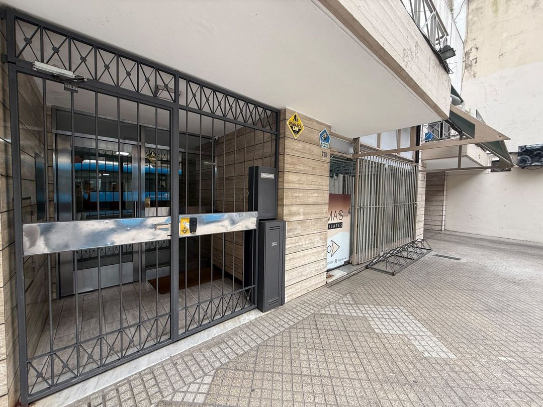 VENTA DTO 3 DORMITORIOS + ESCRITORIO CON COCHERA !