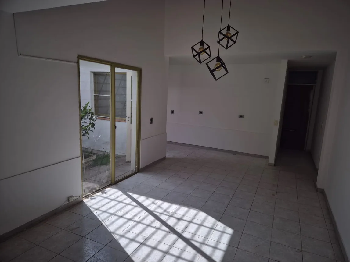 Casa de 5 ambientes en venta en Guaymallén, Pedro B. Palacios 400, foto 5