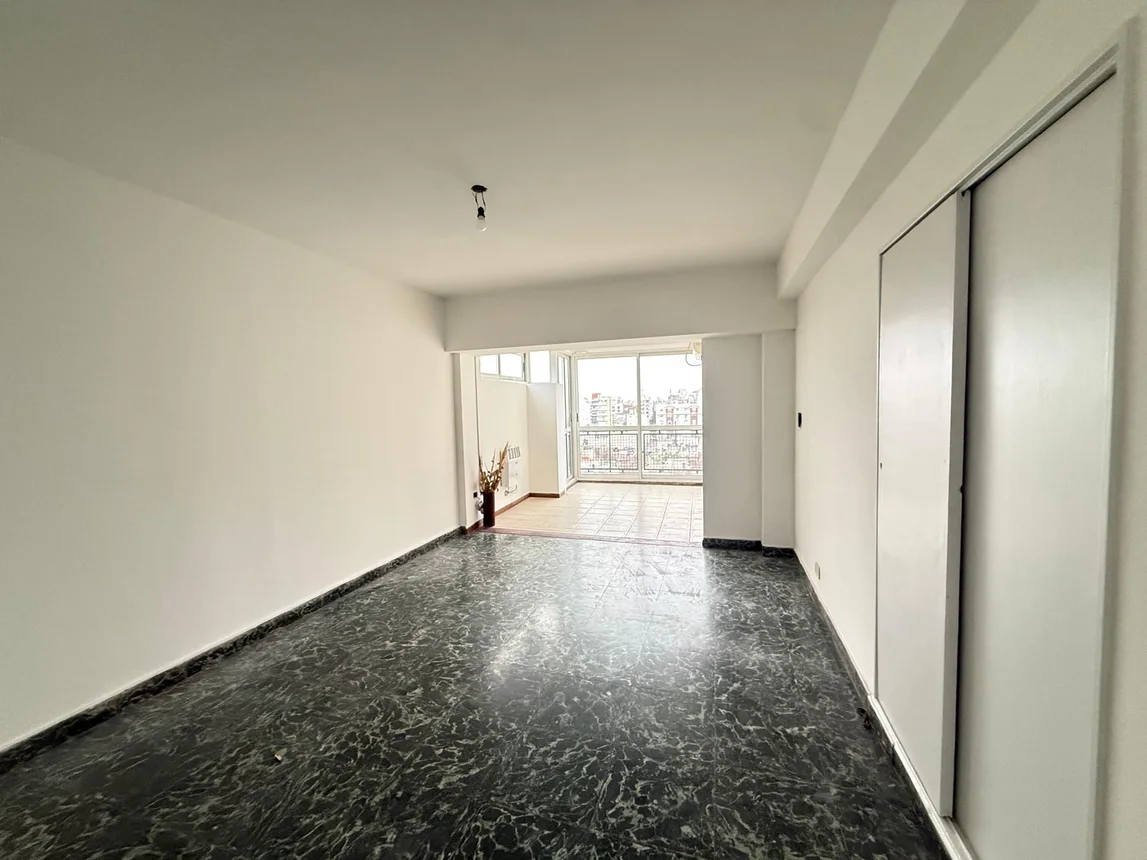 Departamento de 3 ambientes en venta en San Cristóbal, Sarandí 1200, foto 3