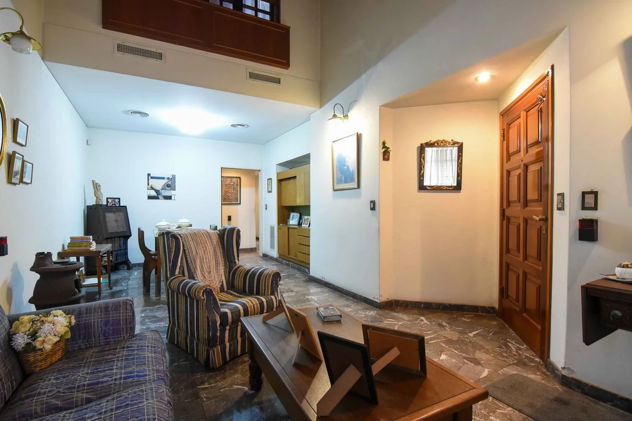 Casa en venta en Ramos Mejía, foto 2