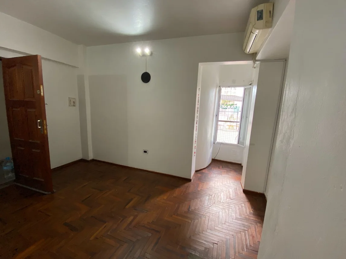Monoambiente en venta en Almagro, José Mármol 200