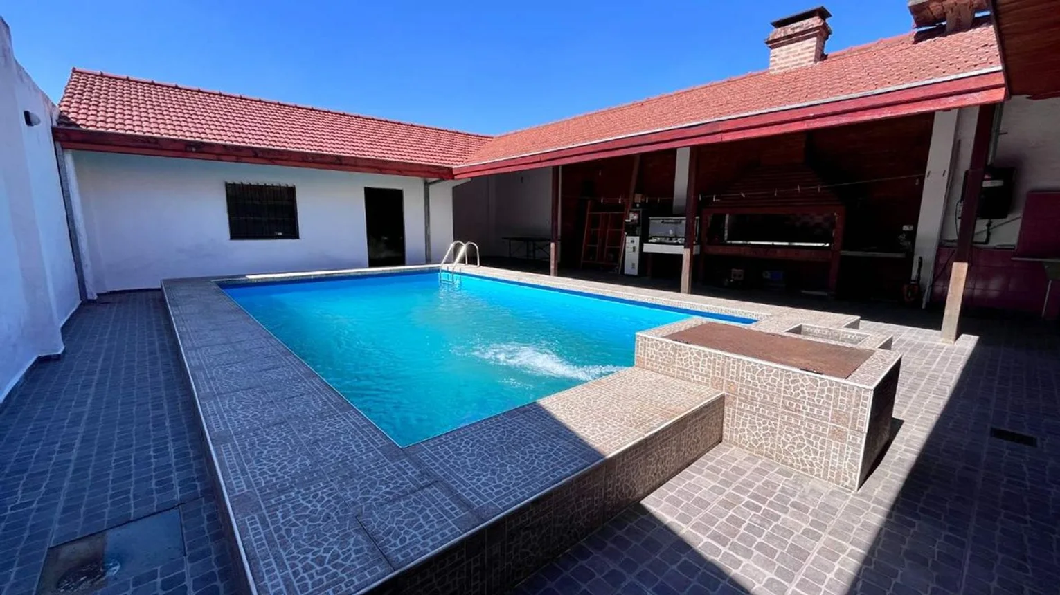 Casa de 6 ambientes en venta en Lomas de Zamora, Matheu 900, foto 3