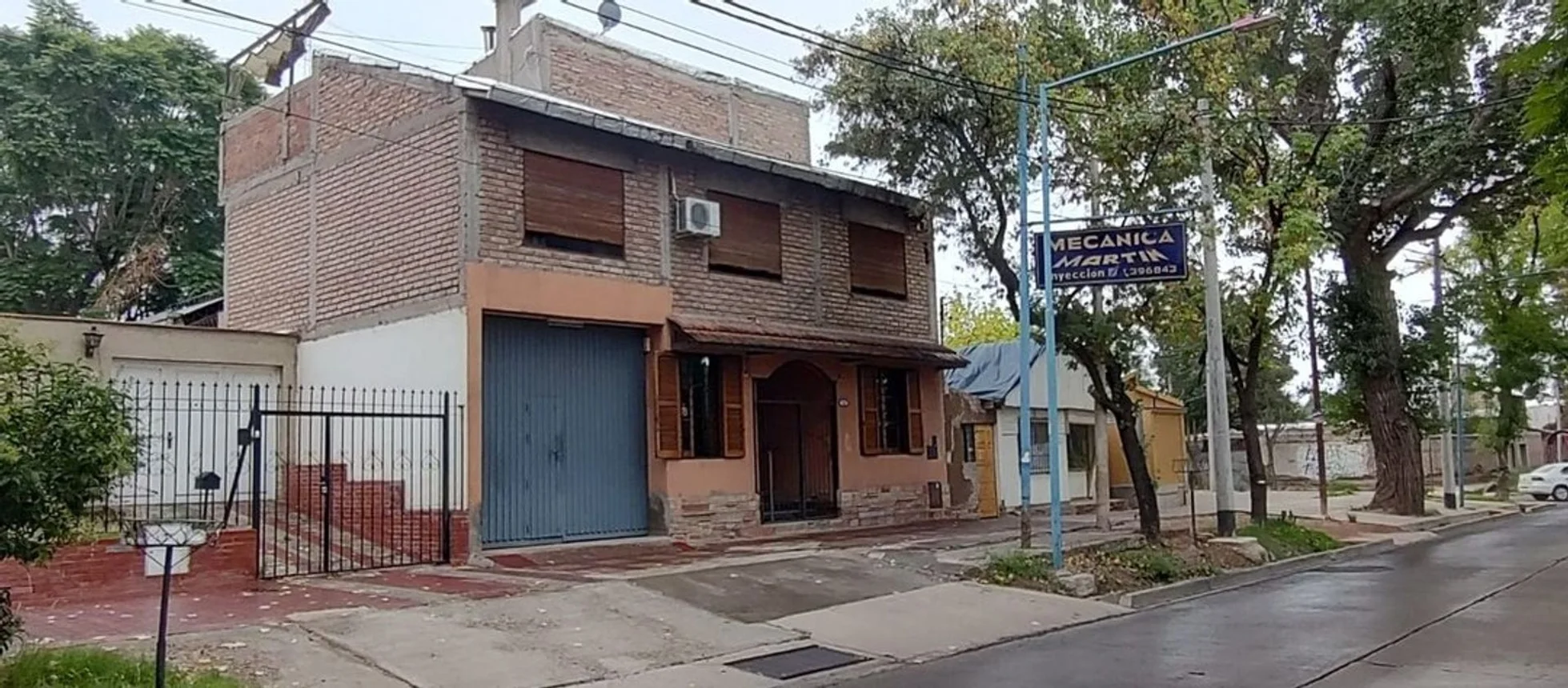 Casa dúplex de 6 ambientes en venta en Godoy Cruz, Alem 2100