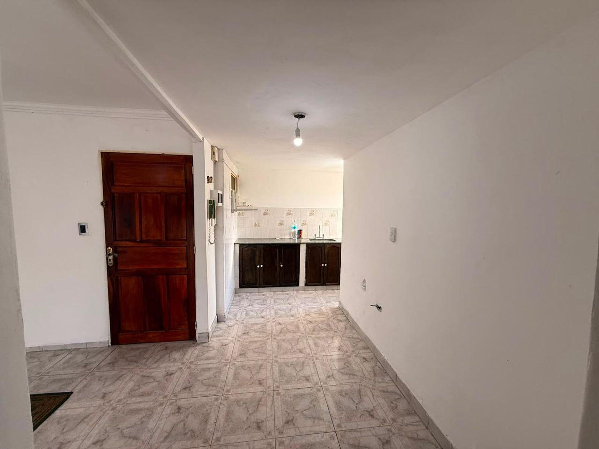 DEPARTAMENTO ALQUILER ASEMBAL 3 DORM ZONA SUR - foto 2