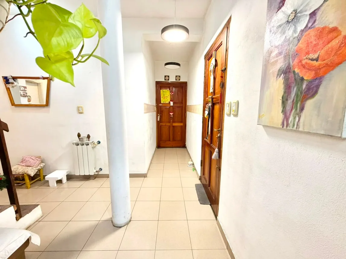 Casa en venta en Quilmes, foto 2
