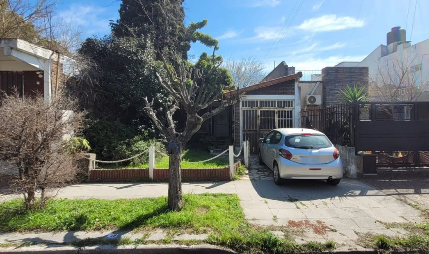 Casa de 3 ambientes en venta en Ramos Mejía, Humboldt 600