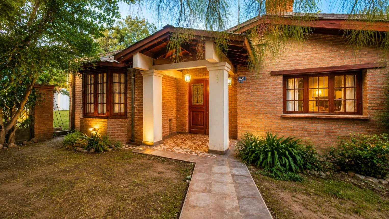 Casa de 4 ambientes en venta en Córdoba, Arroyito 8700