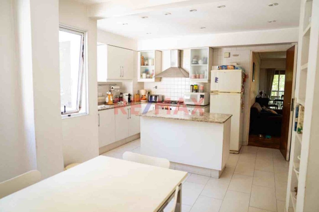 VENTA DTO 4 AMB BELGRANO C/ESP GUARDACOCHE AP CRE