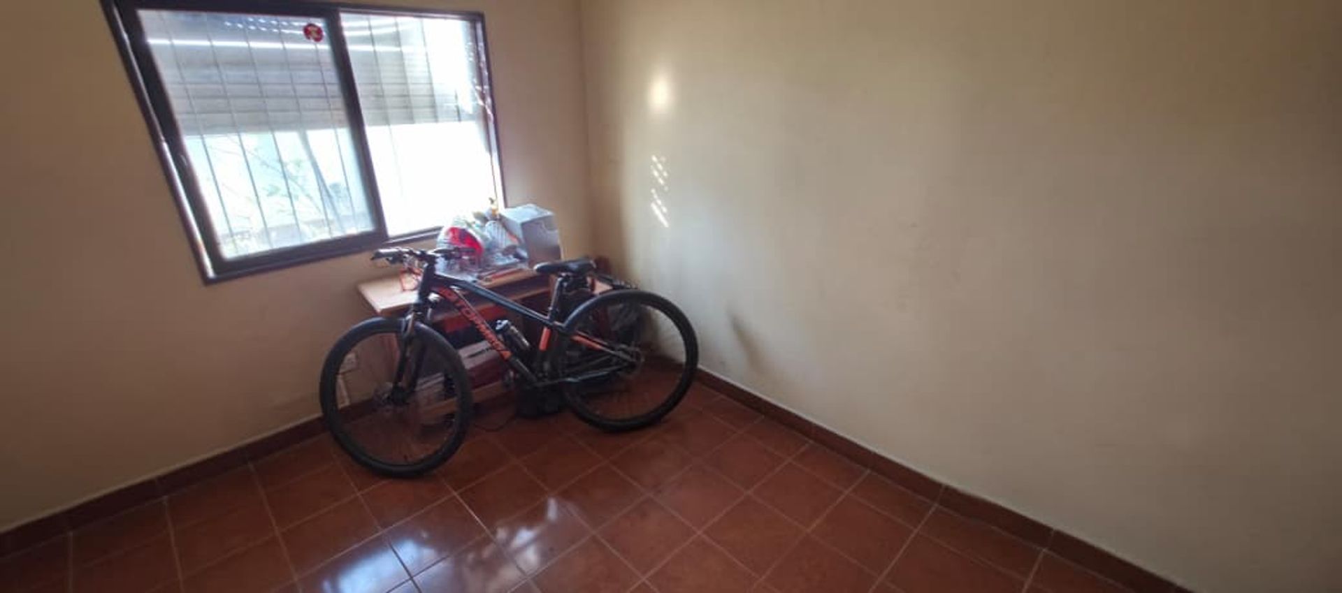 CASA VENTA CIUDAD DEL MILAGRO ZONA NORTE 4 DORM - foto 9