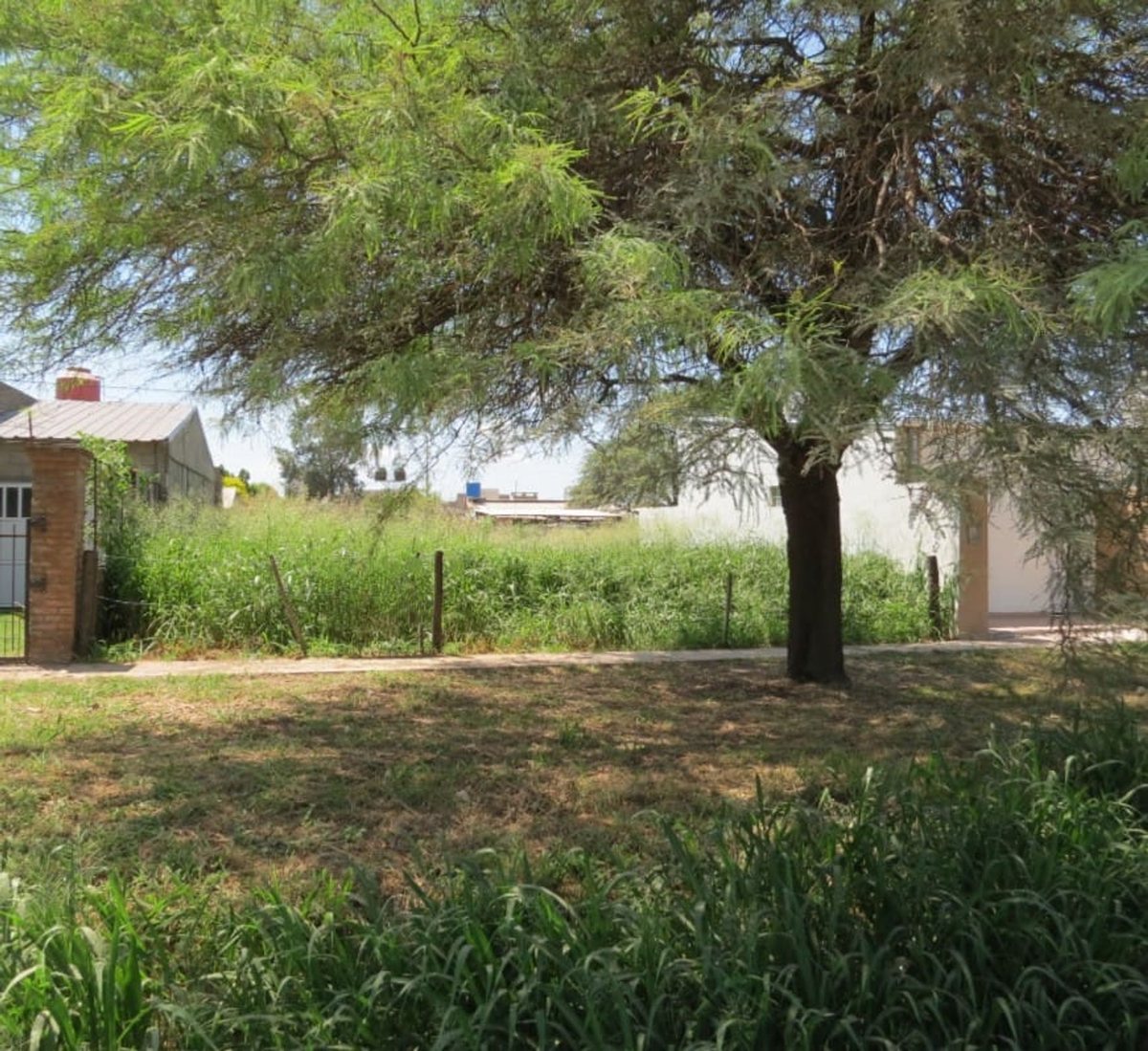 Se vende terreno en villa minetti