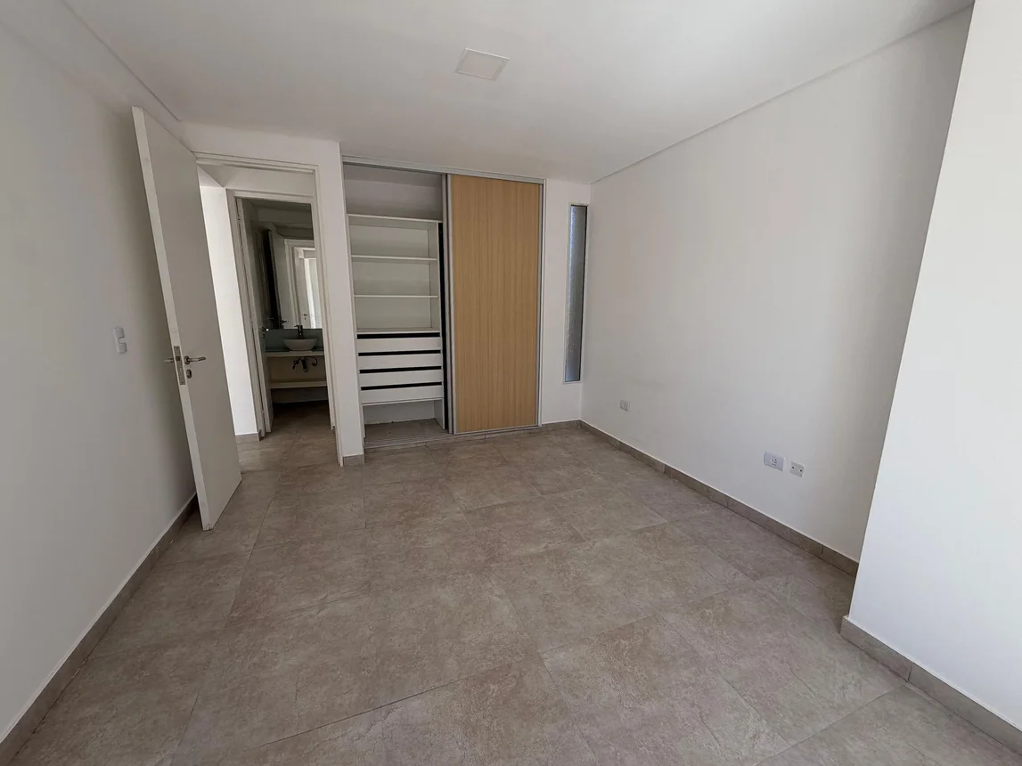 Departamento de 2 ambientes en alquiler en Mendoza, Avenida Champagnat 2000, foto 5