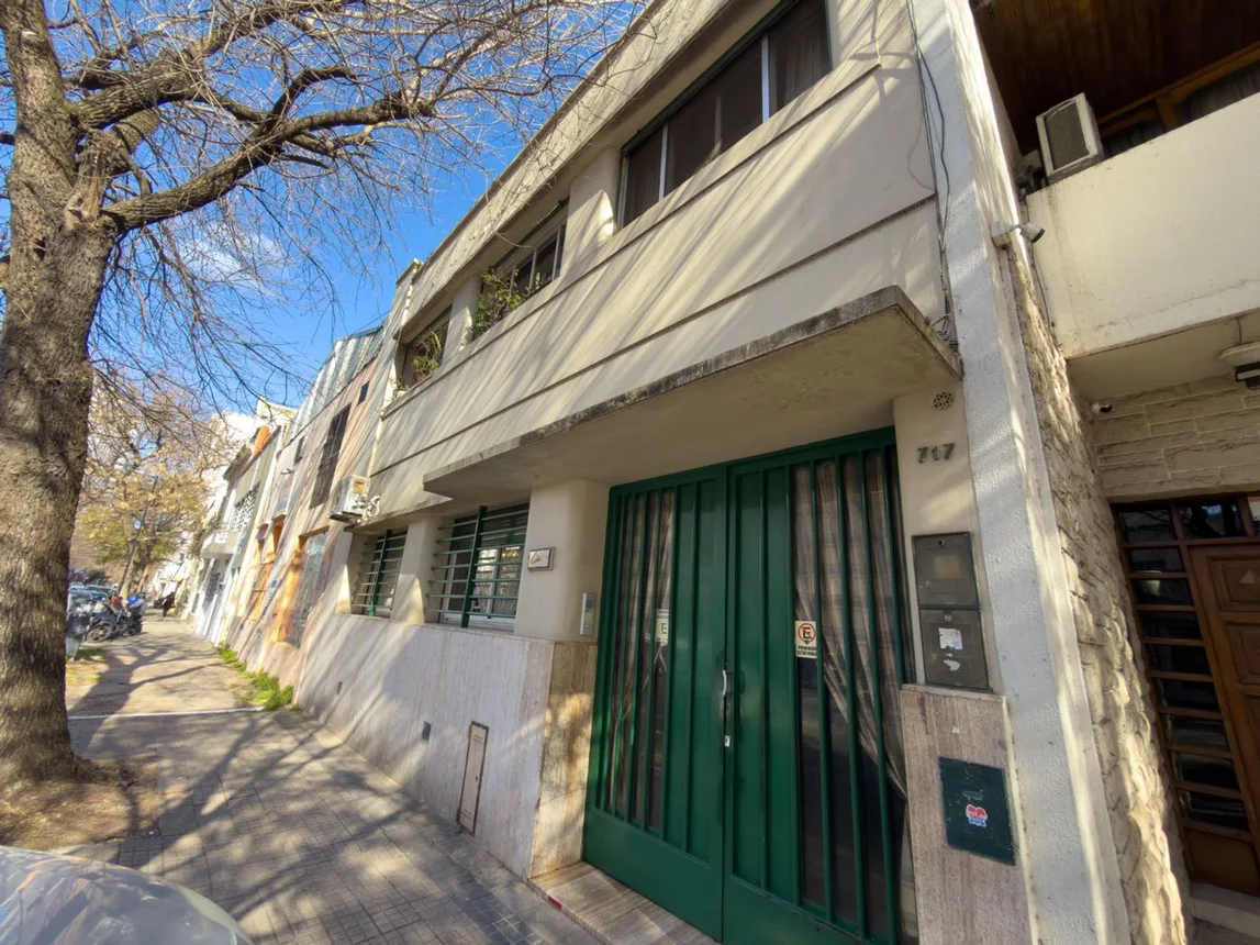 Casa en venta en La Plata, foto 2