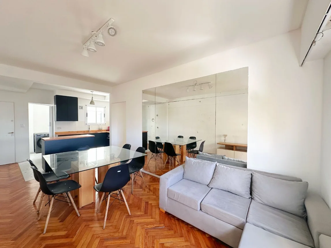Departamento de 3 ambientes en venta en Barracas, Avenida Montes de Oca 1700