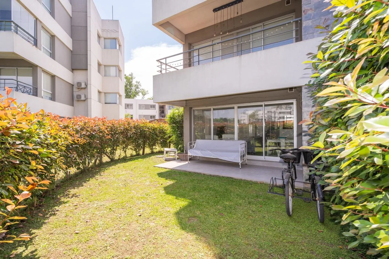 Alquiler depto 3amb c/jardin amoblado lagoon pilar, foto 4