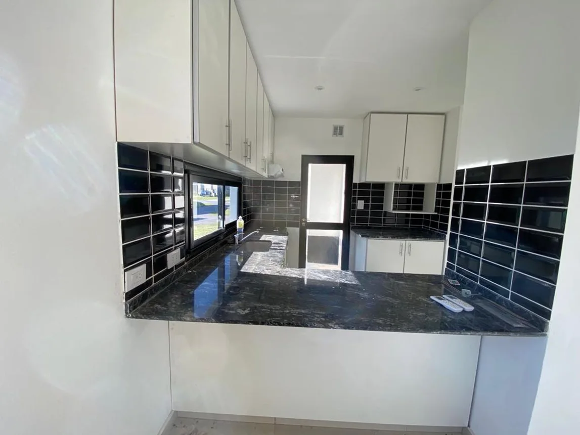 Casa en venta en Pilar, foto 5