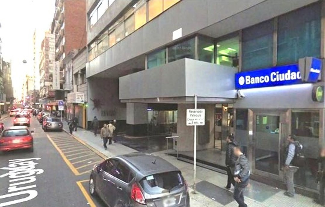 VENTA COCHERA 24 HORAS SAN NICOLAS