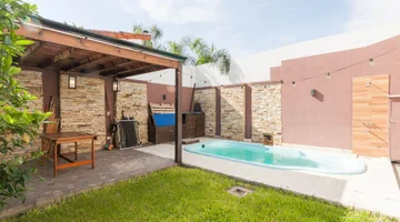 TEMPERLEY CASA 4 AMB JARDIN+PILETA+GARAJE CUBIERTO