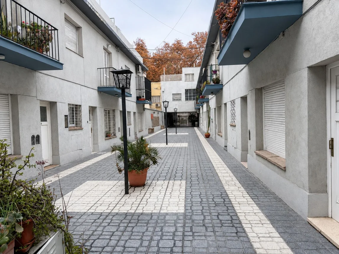 Departamento de 5 ambientes en venta en Mendoza, Avenida España 1700, foto 2